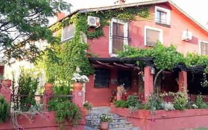 Casa o xalet en venda en Casas del Castañar amb Aire condicionat, Calefacció i Jardí privat