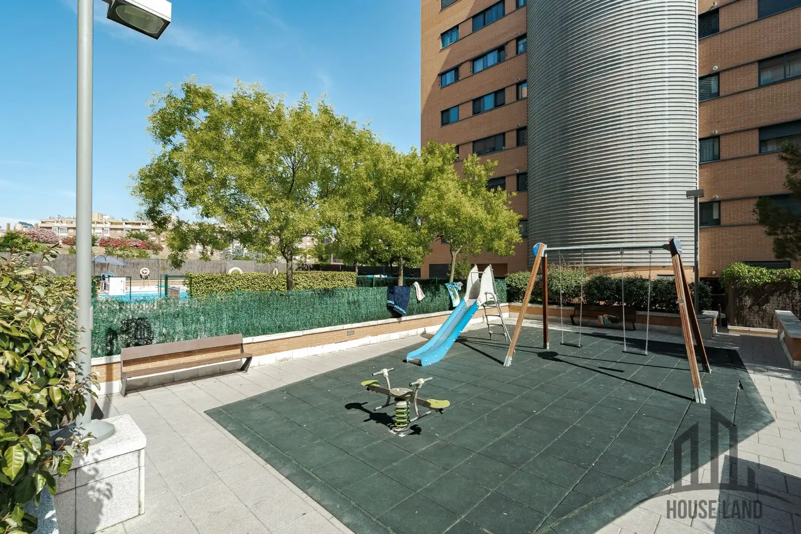 Terrassa de Pis en venda en Madrid amb Calefacció i Piscina comunitària