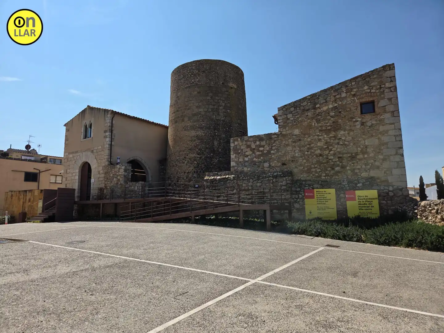Vista exterior de Casa o chalet en venta en Vila-sacra con Terraza