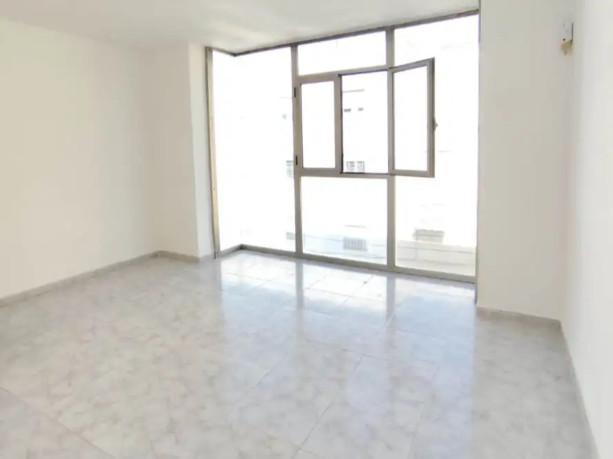 Flat with lift for sale in Carrer Vint-I-Tres Baix 1, imagen 4