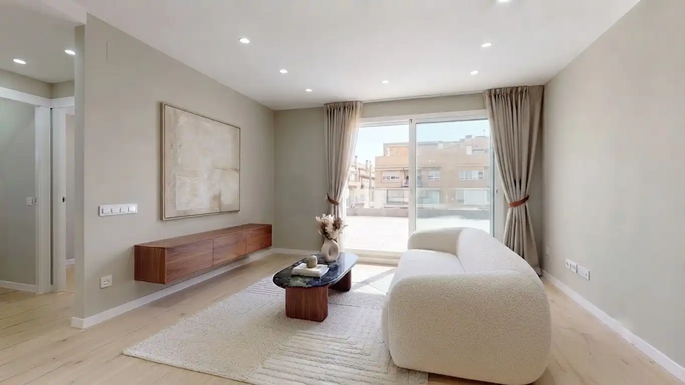 Piso con ascensor en venta en Calle de Clara del Rey