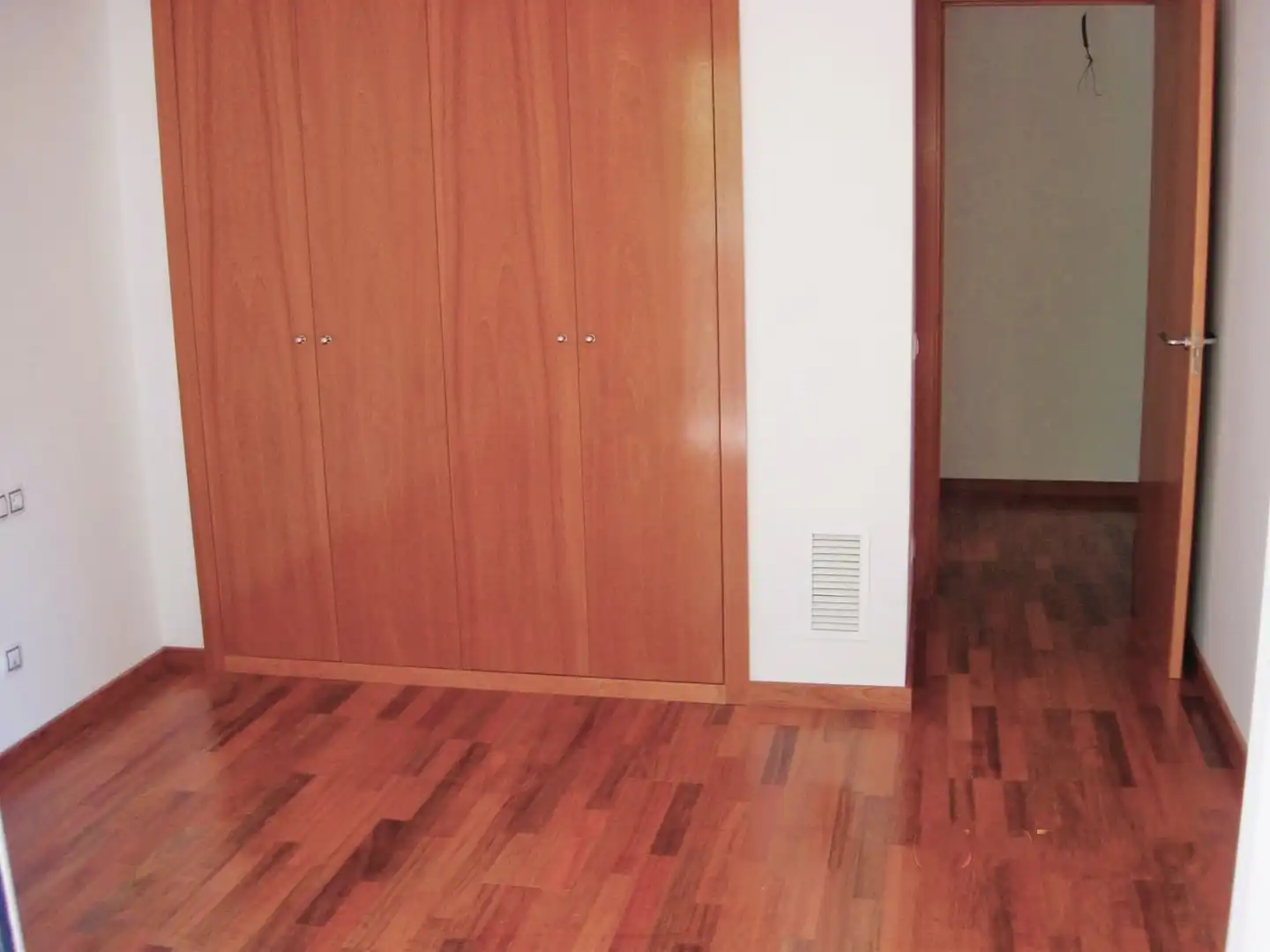 Flat for sale in Esteve Albert, Via Europa - Parc Central
