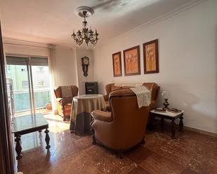 Living room of Flat to rent in  Sevilla Capital  with Air Conditioner, Parquet flooring and Terrace