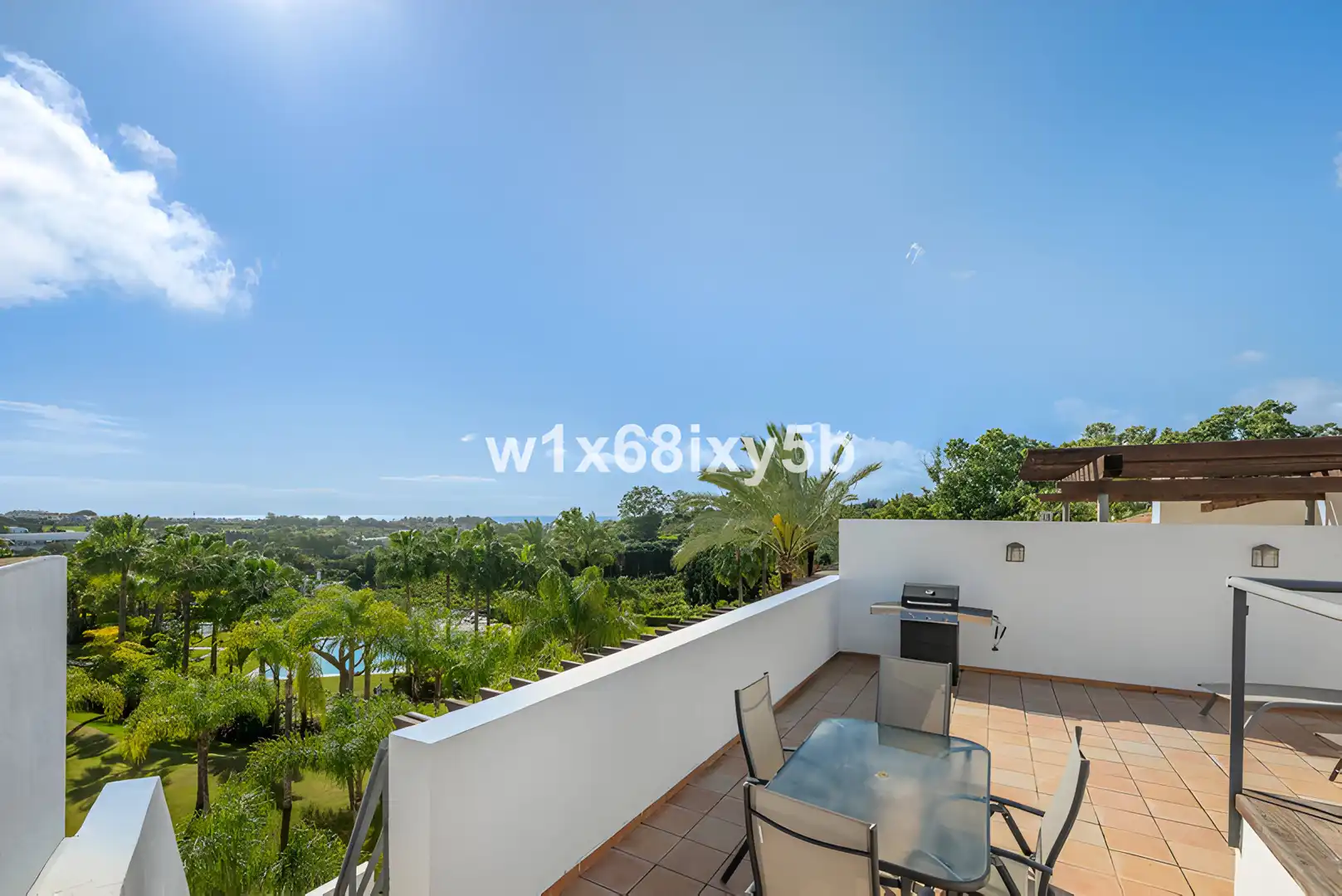 Àtic amb piscina en venda a Estepona Pueblo, imagen 4