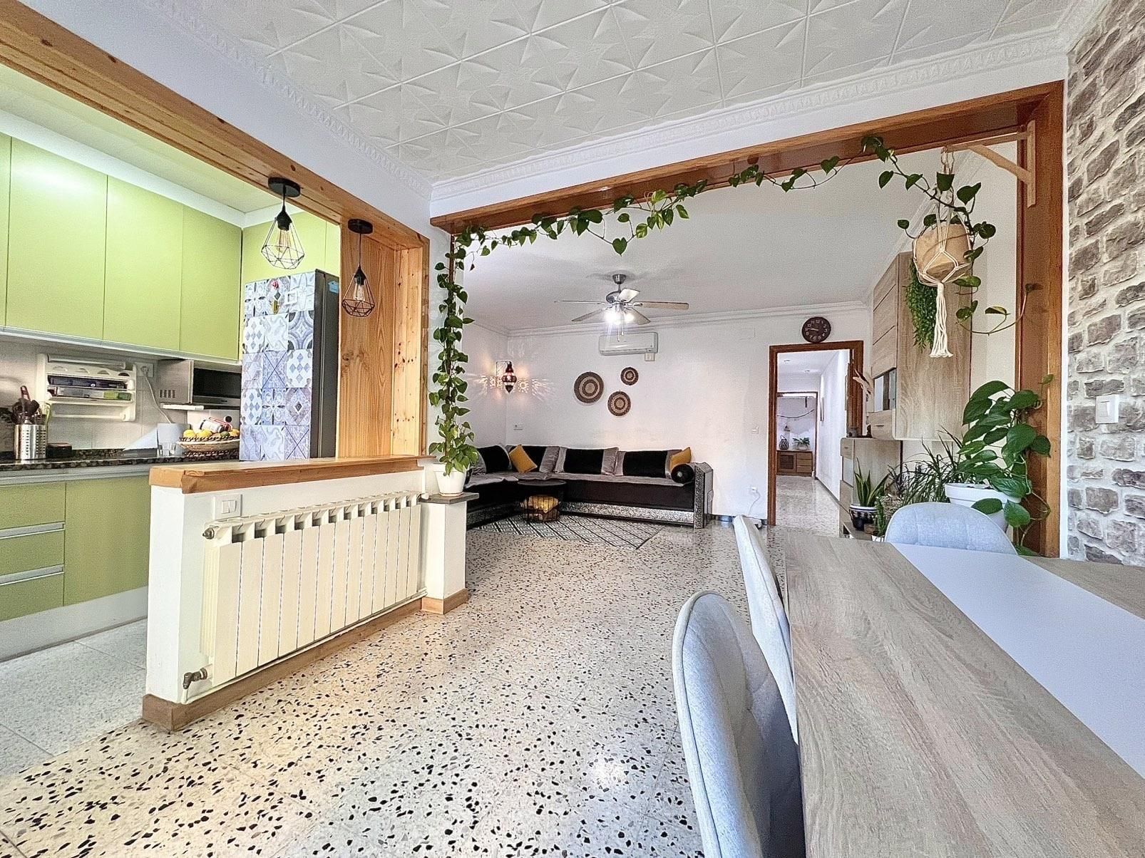 Sala d'estar de Dúplex en venda en Terrassa amb Aire condicionat, Calefacció i Terrassa