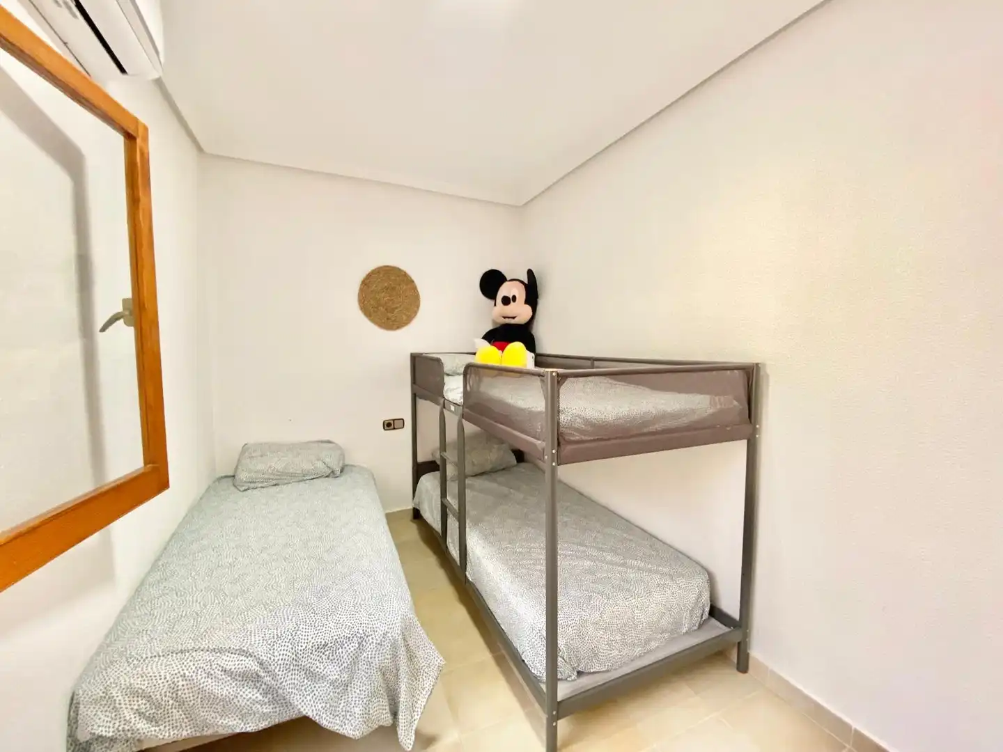 Habitación de Casa o chalet de alquiler en Pilar de la Horadada con Aire acondicionado, Calefacción y Amueblado