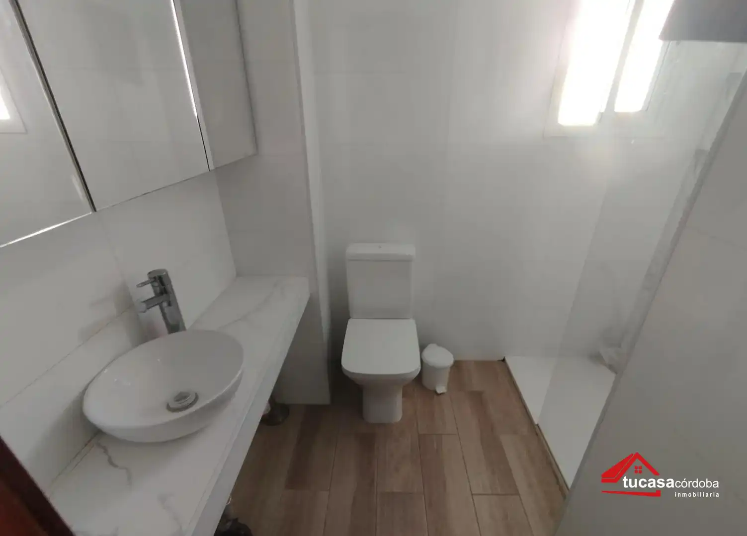 Bany de Pis en venda en Córdoba amb Aire condicionat, Parquet i Moblat