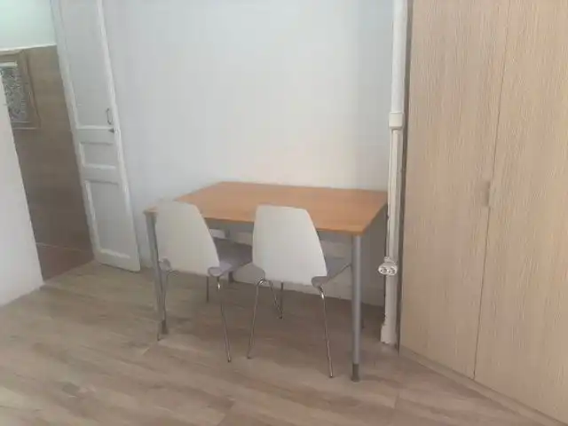 Menjador de Loft de lloguer en Barcelona amb Moblat, Rentadora i Balcó