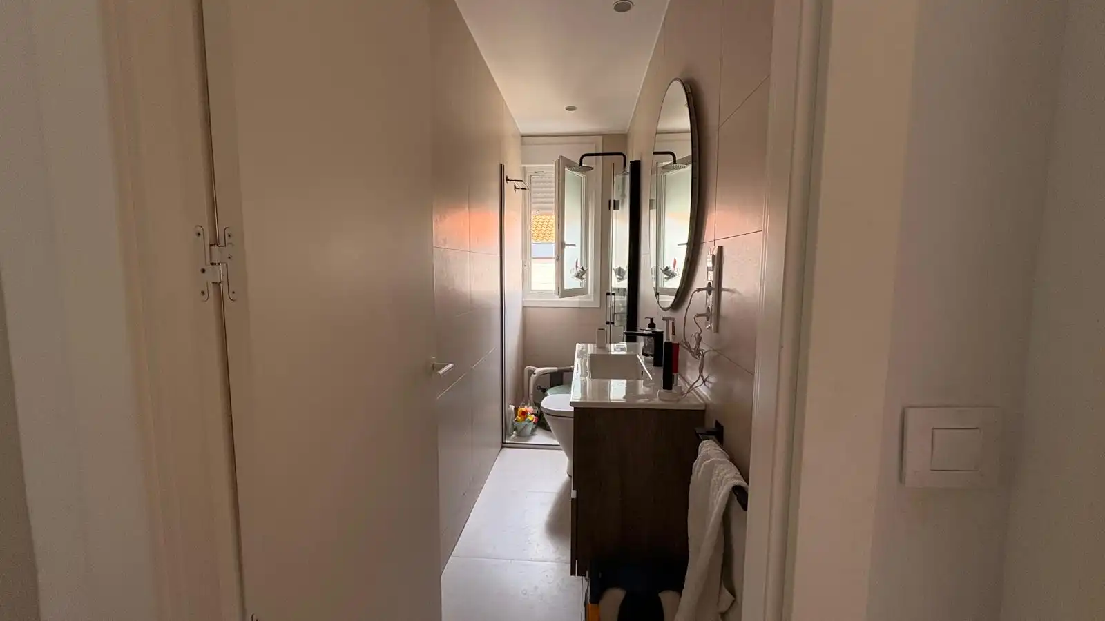 Bathroom of Flat for sale in Barakaldo   with Heating