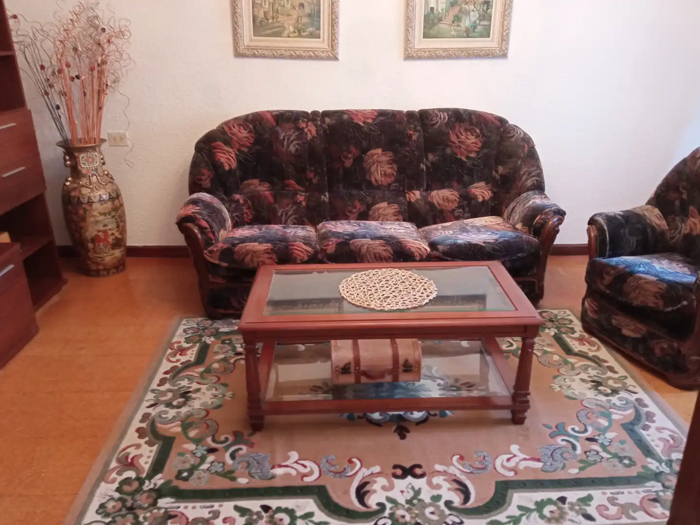 Sala d'estar de Casa o xalet en venda en Cambados amb Calefacció, Jardí privat i Traster