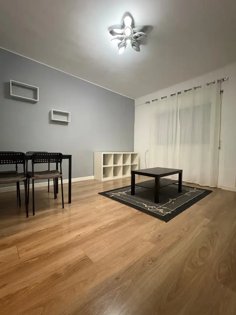 Sala d'estar de Pis en venda en Terrassa amb Parquet, Forn i Rentadora