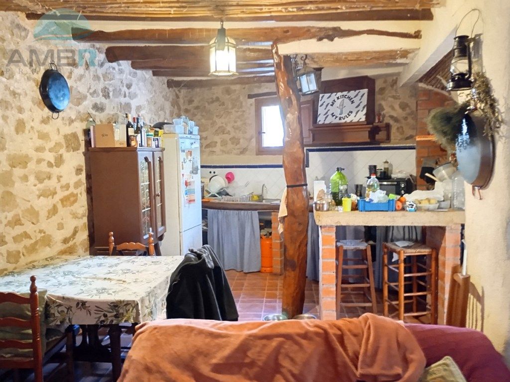 Kitchen of House or chalet for sale in Vall de Gallinera