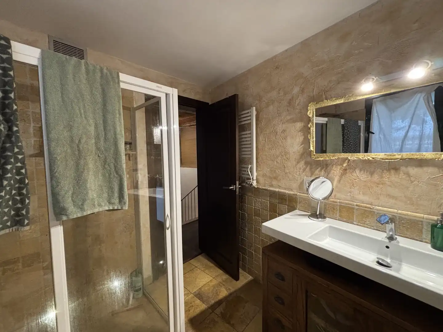 Bany de Casa o xalet en venda en Caldes de Montbui amb Aire condicionat, Calefacció i Parquet