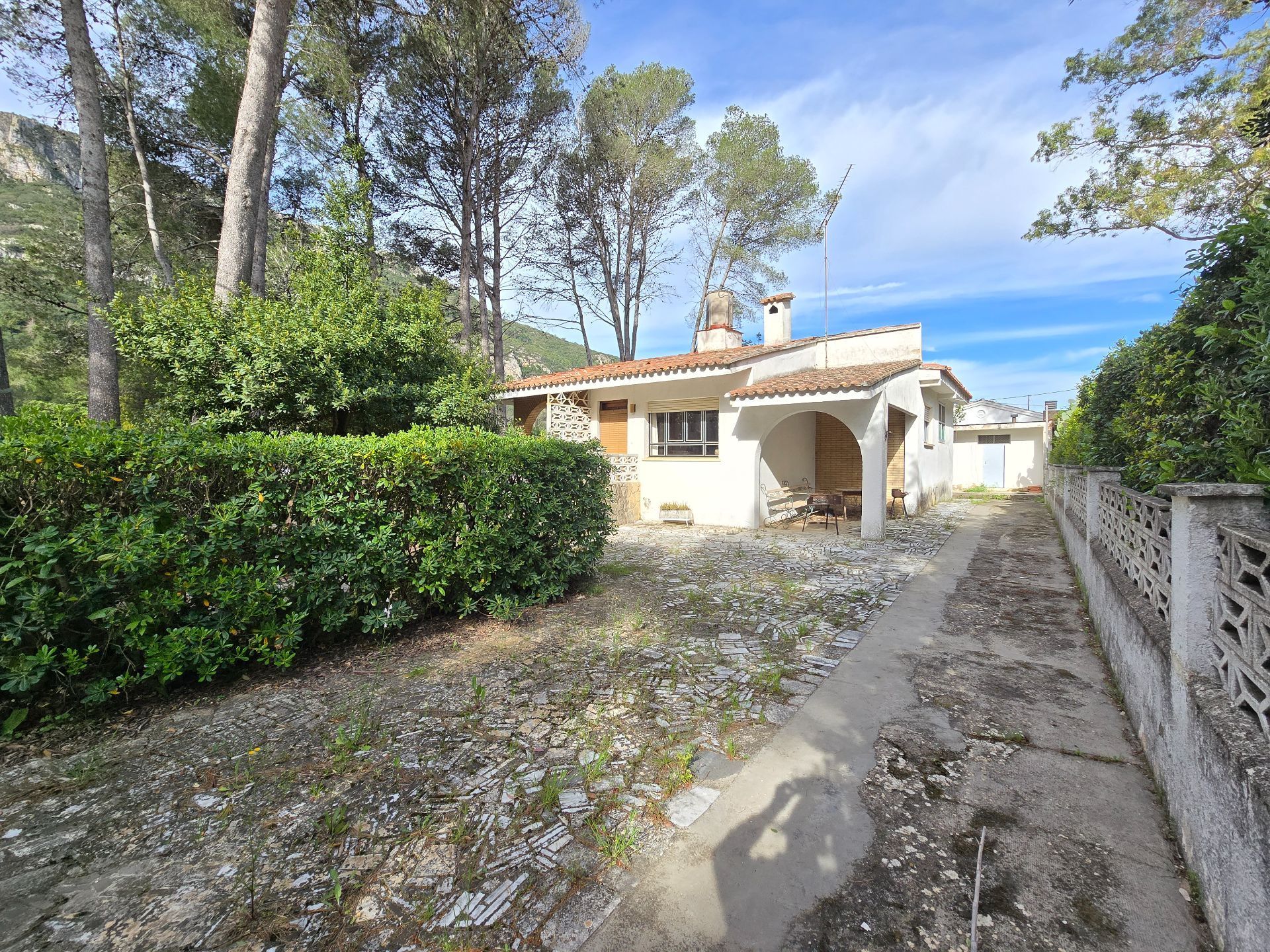 Exterior view of House or chalet for sale in Barx