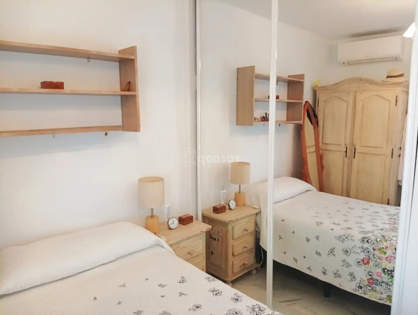 Habitación de Piso en venta en Benalmádena con Aire acondicionado, Terraza y Amueblado