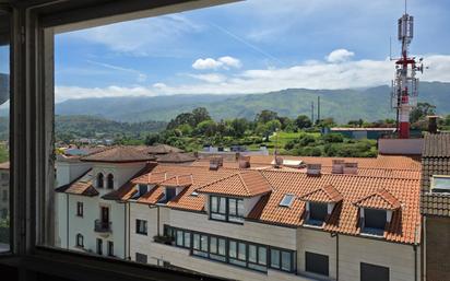 Vista exterior de Pis en venda en Llanes