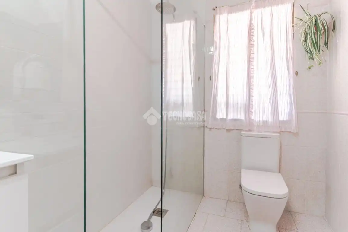 Baño de Ático en venta en Albuñol con Terraza y Trastero