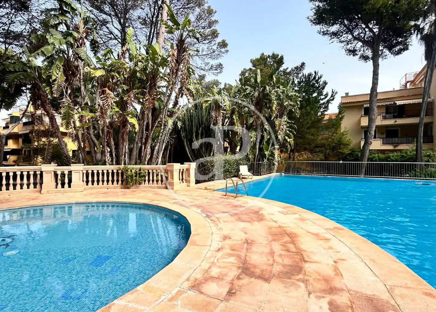 Schwimmbecken von Dachboden zur Miete in Calvià mit Klimaanlage, Heizung und Privatgarten
