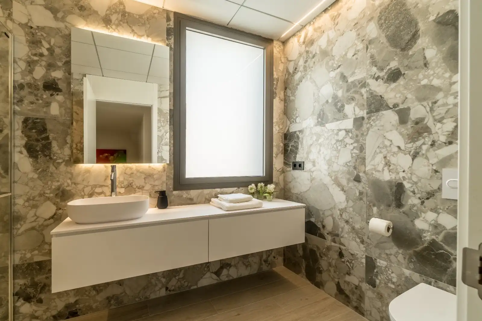 Baño de Casa adosada de alquiler en Cambrils con Aire acondicionado, Calefacción y Jardín privado