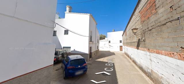 Casa adosada en Venta en Calle Bonete en Constantina