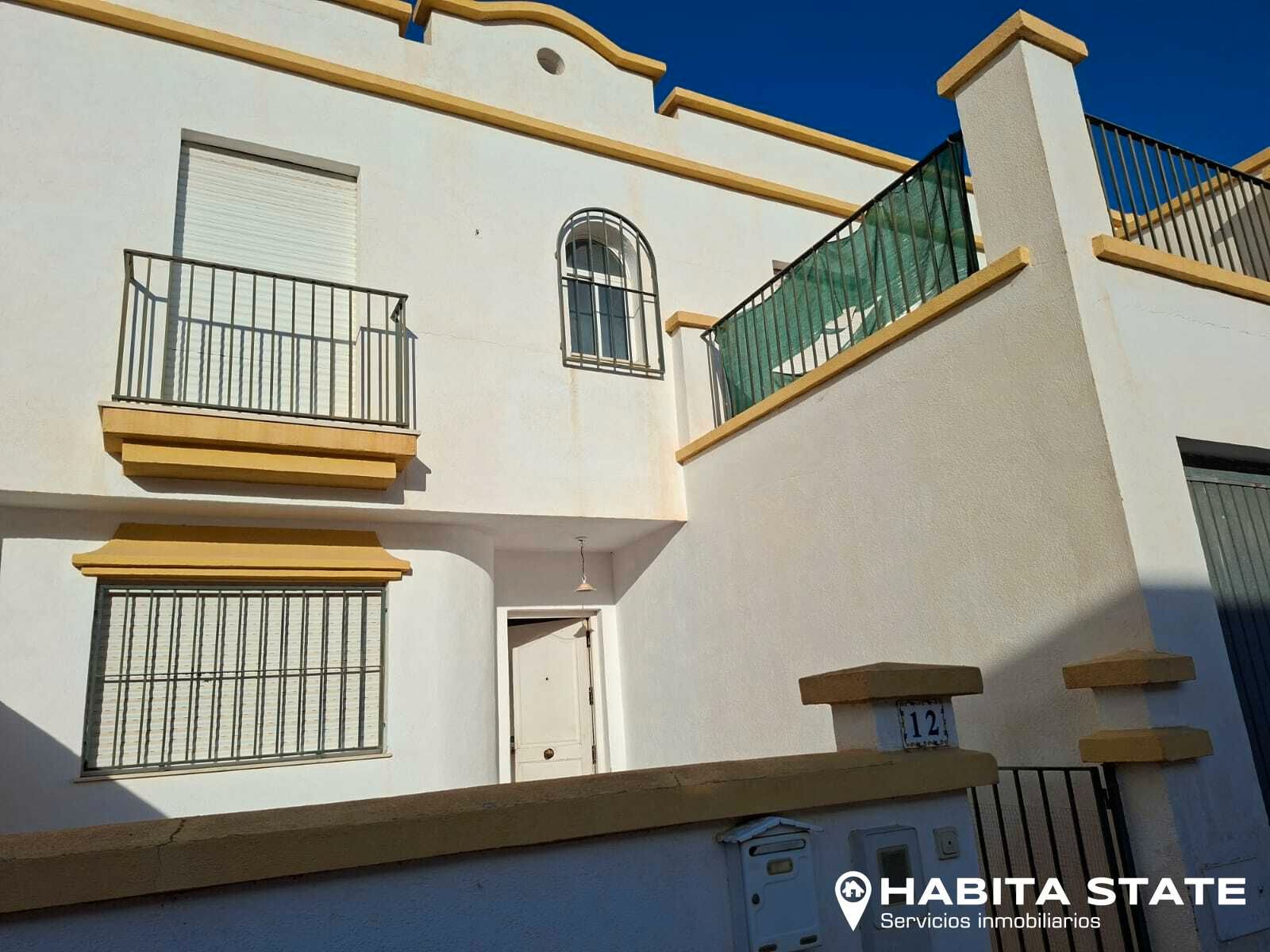 Vista exterior de Casa adosada en venta en Rioja con Jardín privado y Balcón