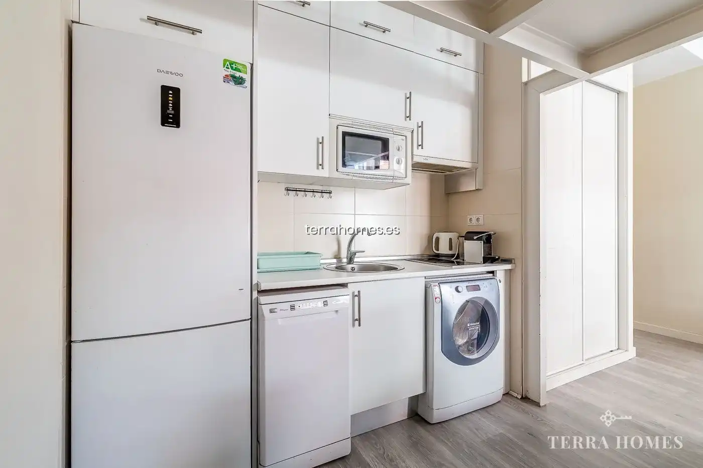 Cocina de Apartamento de alquiler en Madrid con Aire acondicionado, Calefacción y Amueblado