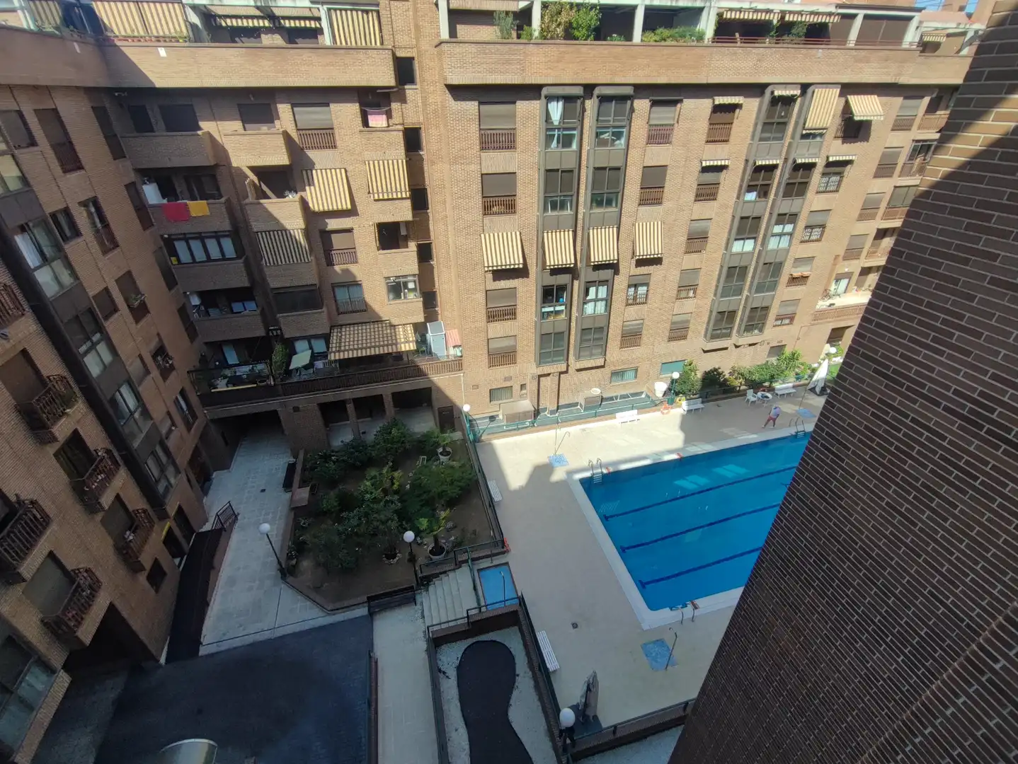 Piscina de Piso en venta en Madrid con Calefacción, Terraza y Horno