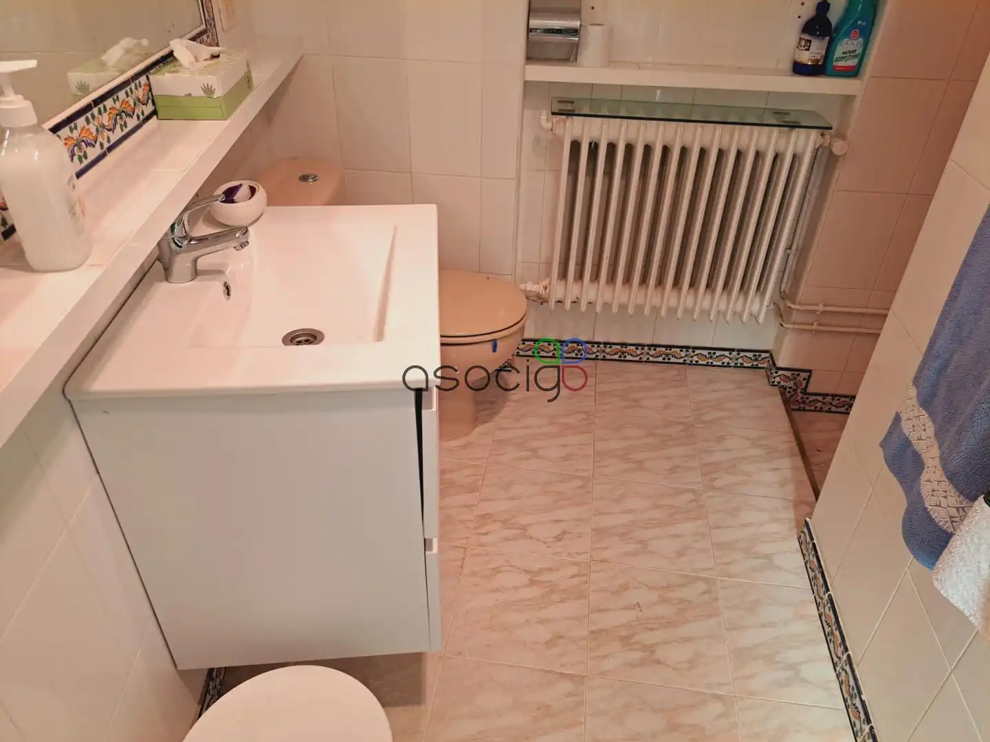 Bathroom of Flat for sale in Buendía  with Storage room