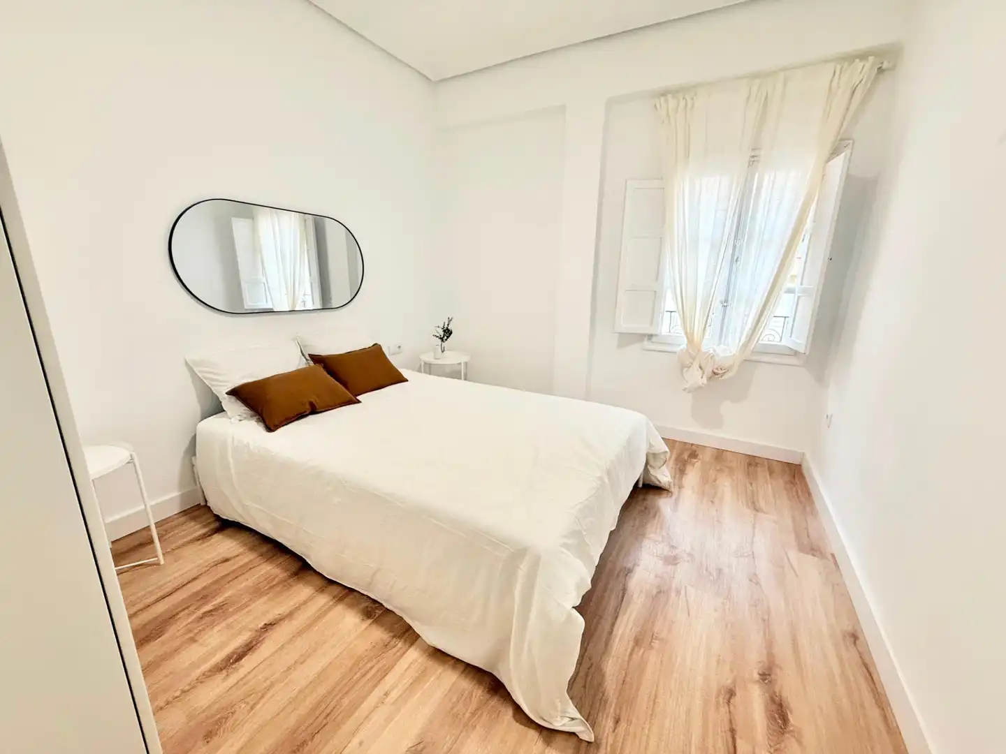 Habitación de Piso de alquiler en Valencia con Calefacción, Parquet y Amueblado
