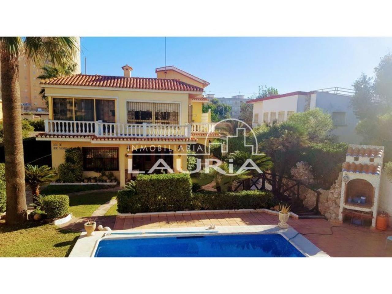 Exterior view of House or chalet for sale in  Valencia Capital  with Air Conditioner, Heating and Private garden