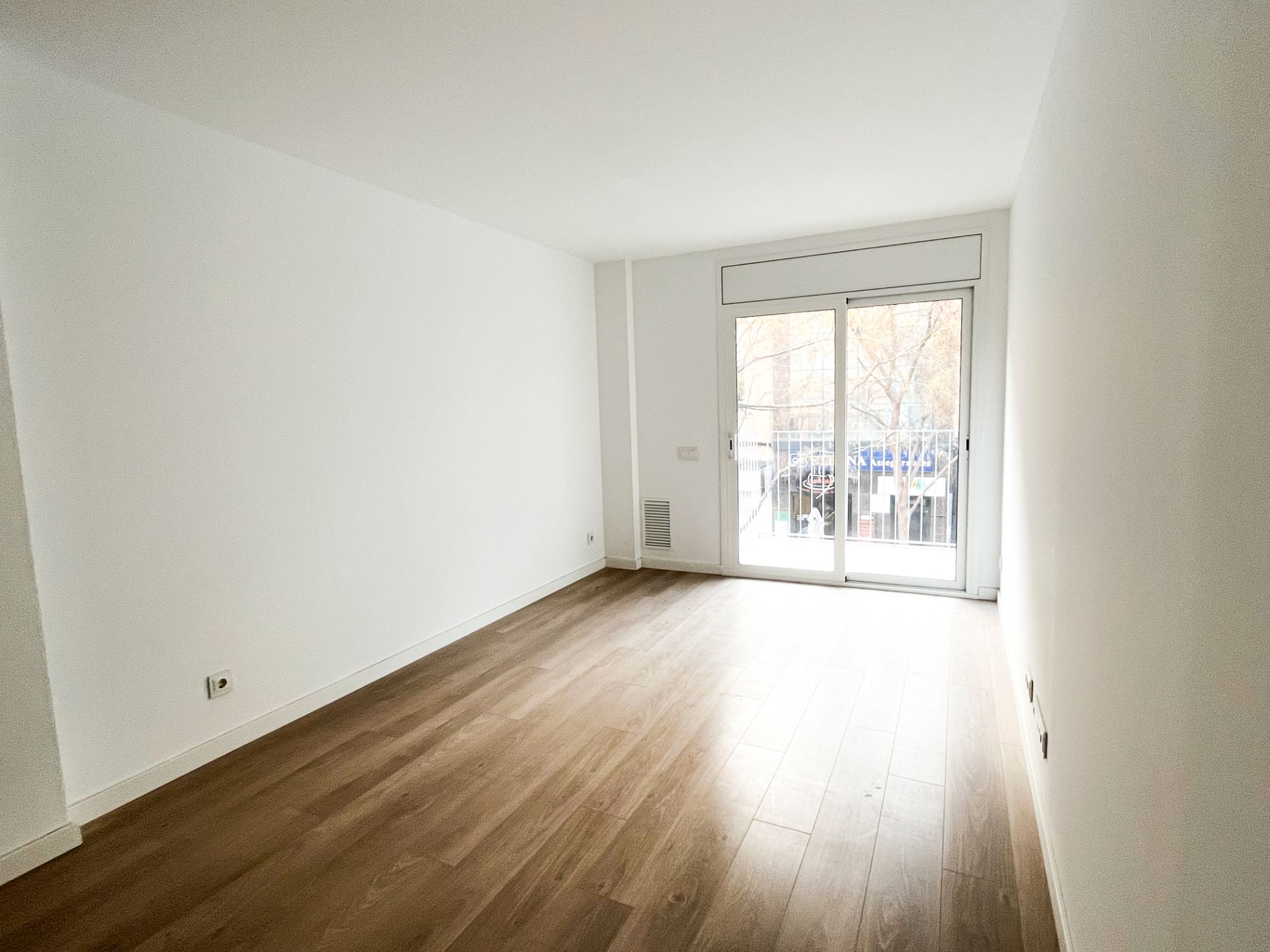 Bedroom of Flat to rent in Sant Boi de Llobregat  with Air Conditioner, Heating and Storage room