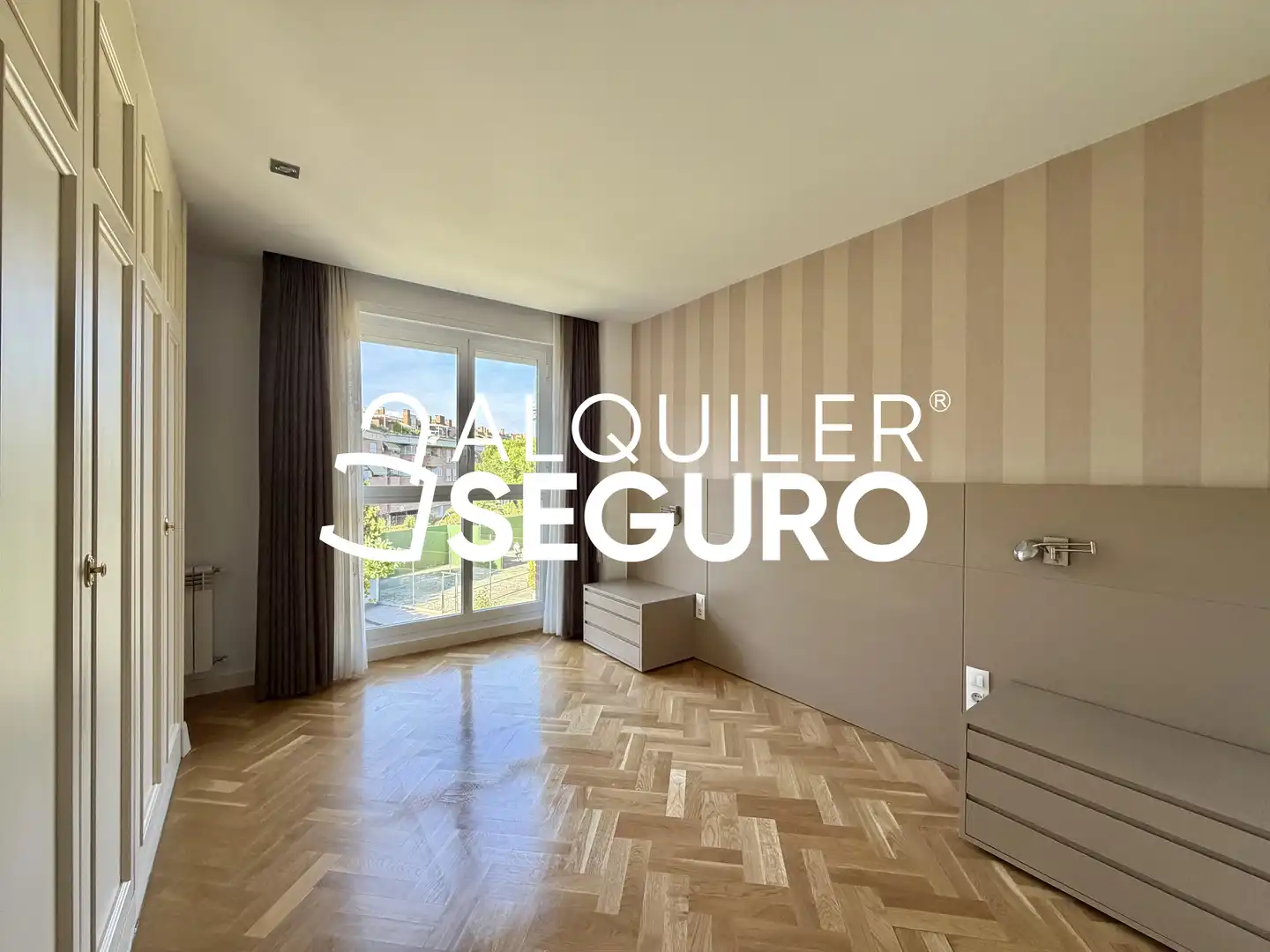 Habitación de Piso de alquiler en Las Rozas de Madrid con Calefacción y Piscina
