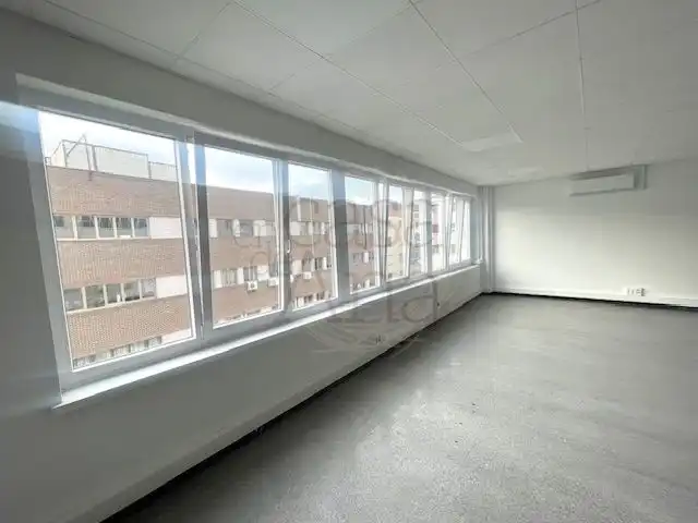 Büro zur Miete in Bilbao  mit Klimaanlage und Heizung