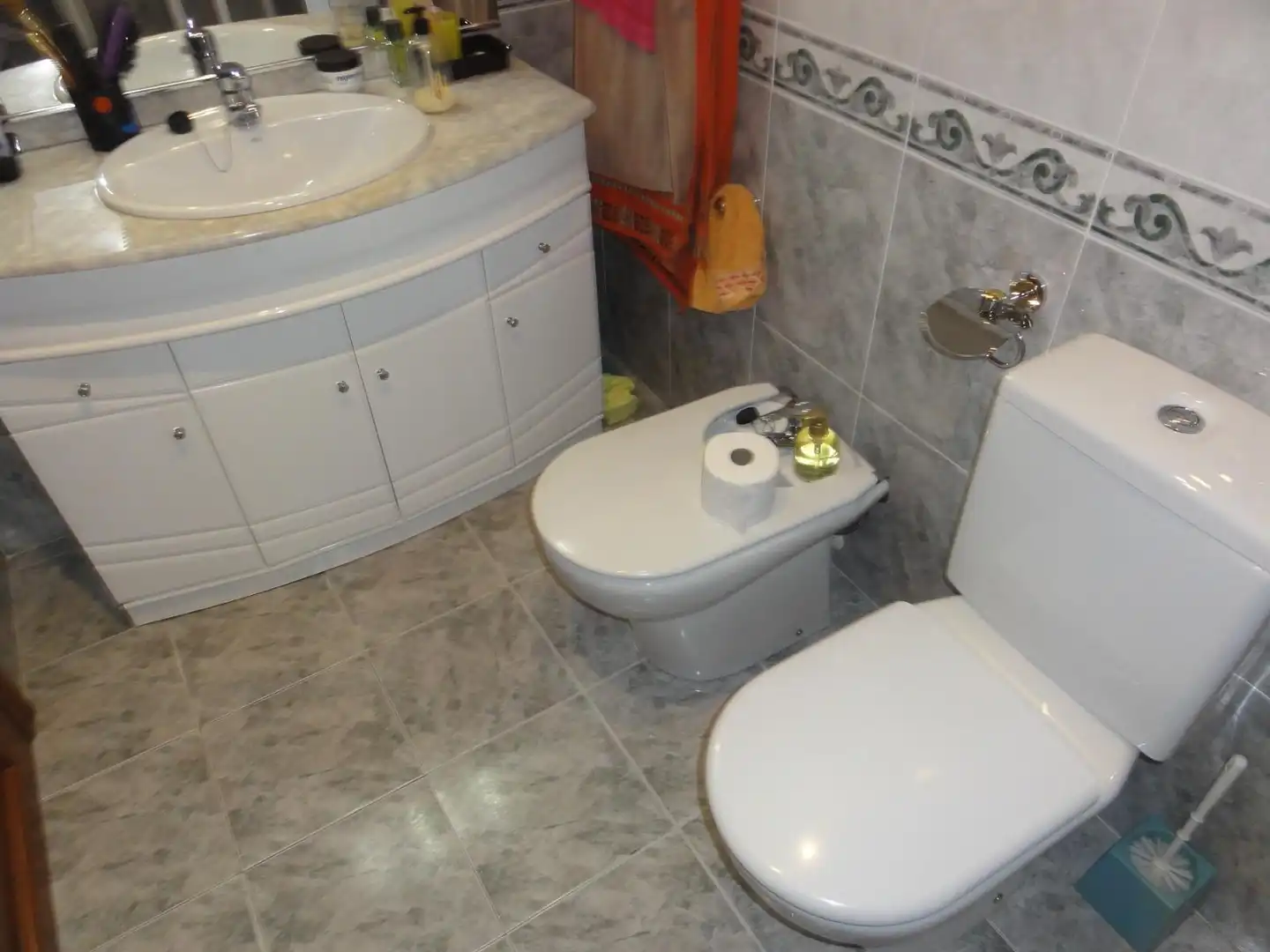 Baño de Piso en venta en Valencia con Aire acondicionado y Amueblado