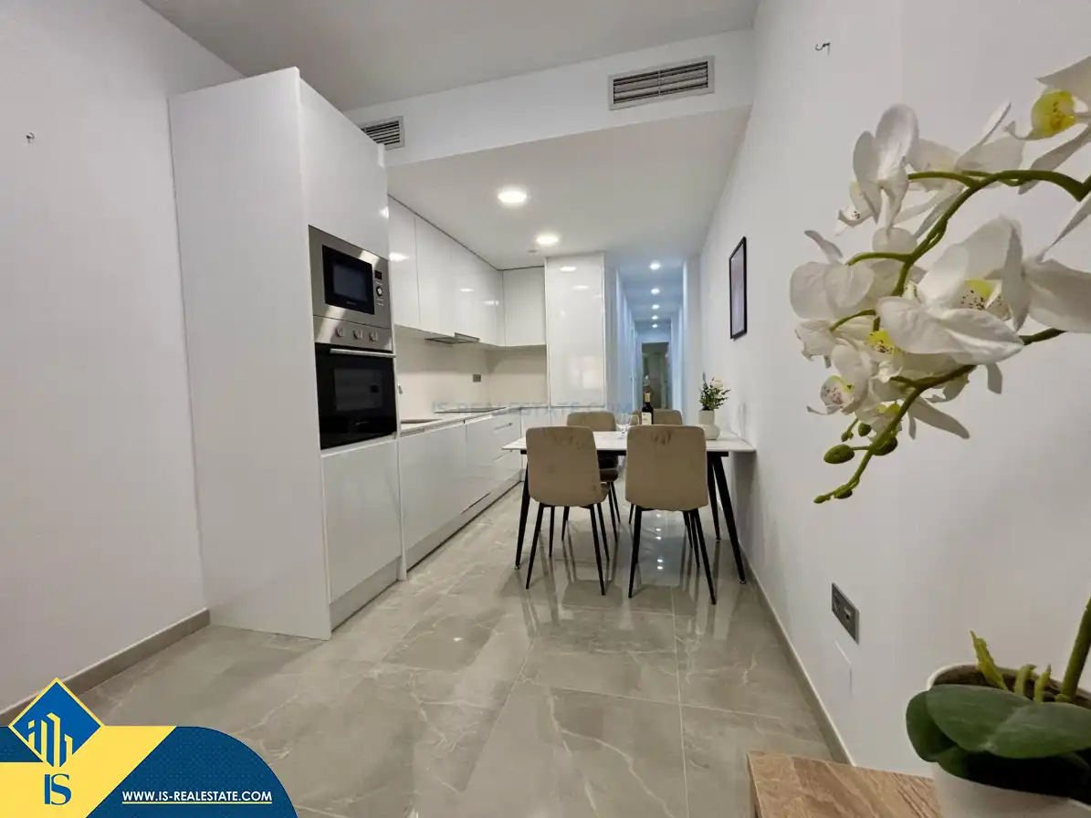 Apartamento con piscina en venta en Playa del Cura, imagen 2