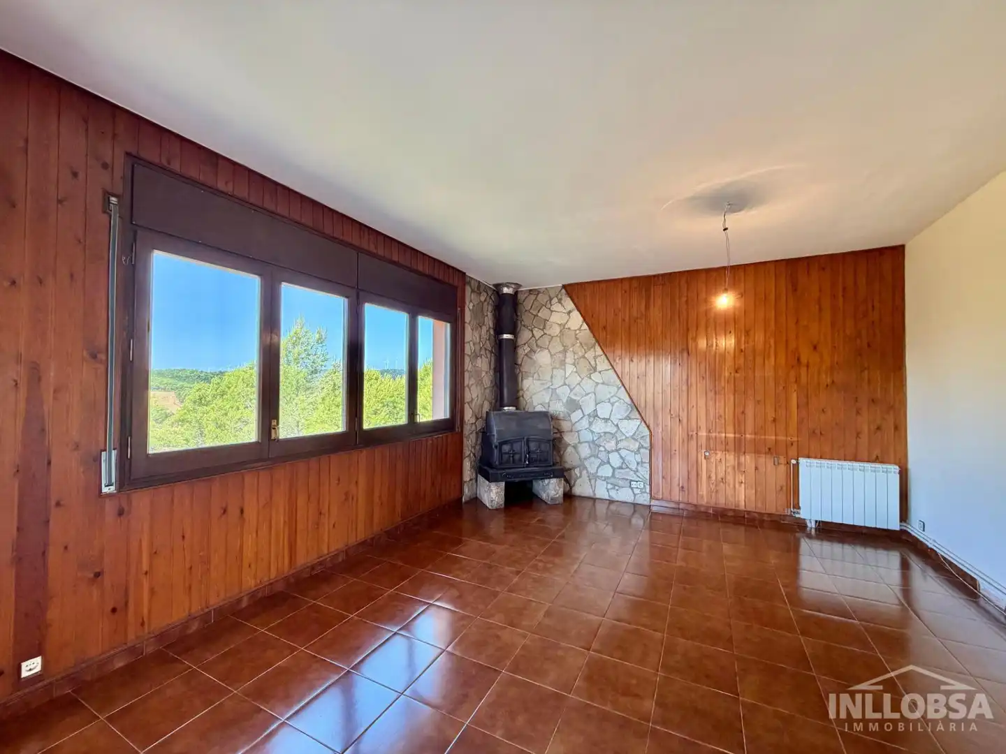 Sala d'estar de Finca rústica en venda en Castellfollit del Boix amb Calefacció, Jardí privat i Terrassa