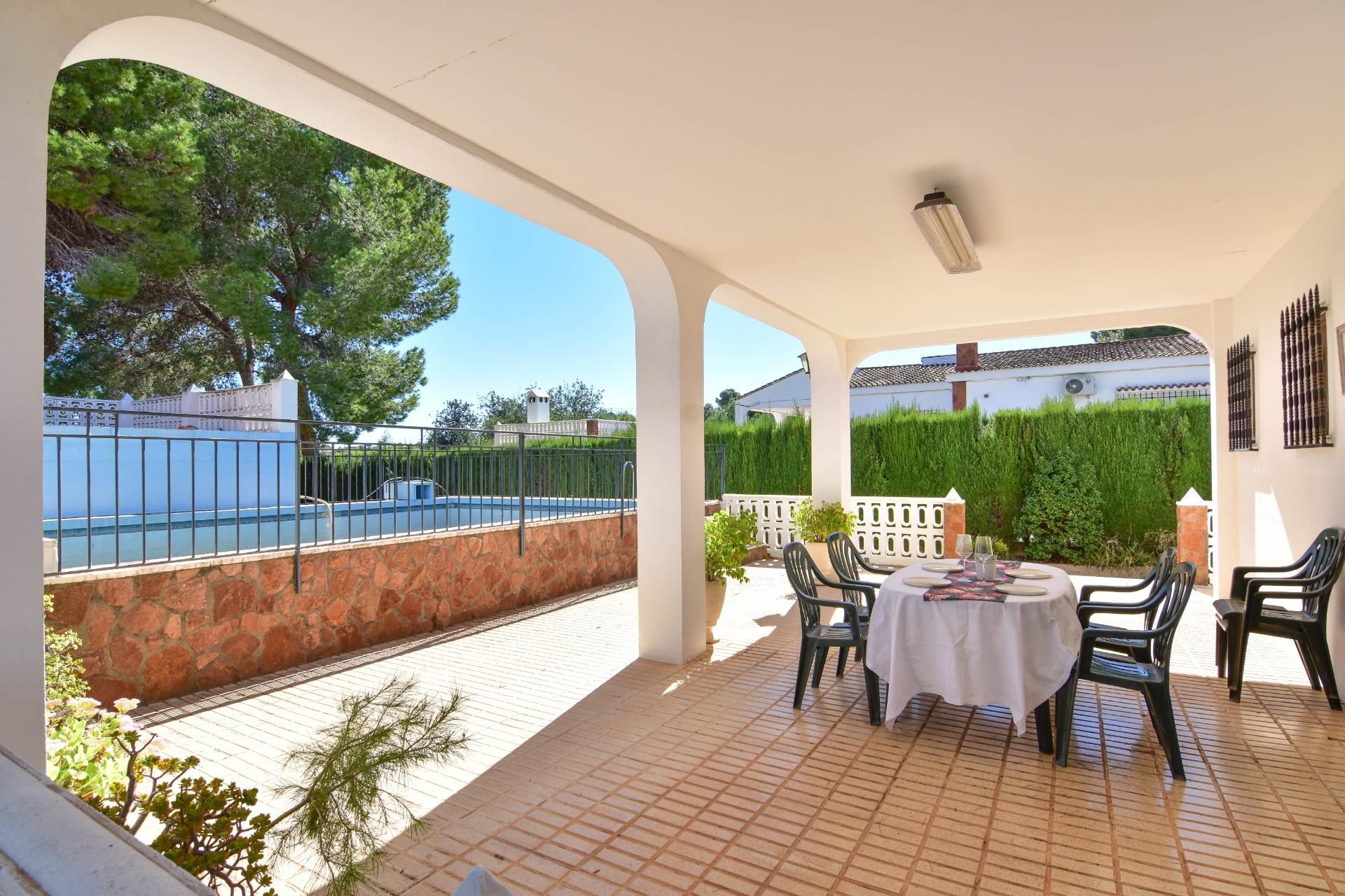 Terrace of House or chalet for sale in Montserrat  with Air Conditioner, Private garden and Terrace