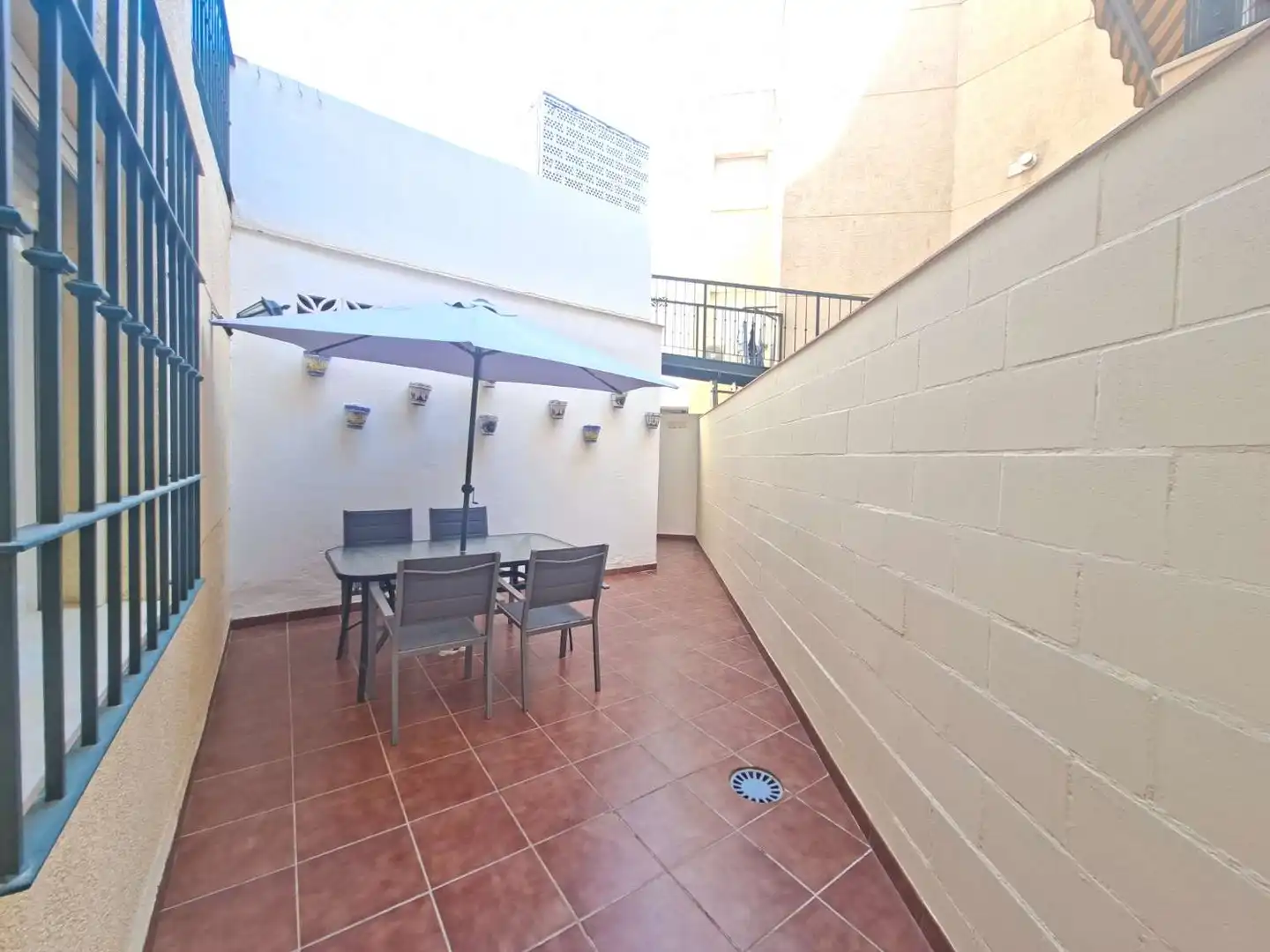 Terraza de Planta baja en venta en Torrox con Aire acondicionado, Piscina y Amueblado