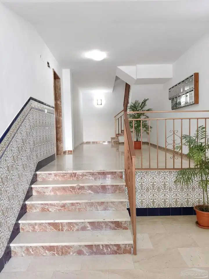 Piso en venta en Lucena con Aire acondicionado, Terraza y Trastero