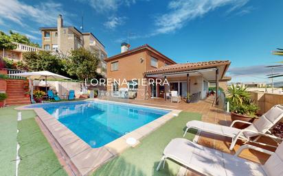 Exterior view of House or chalet for sale in Sant Boi de Llobregat  with Air Conditioner, Terrace and Swimming Pool