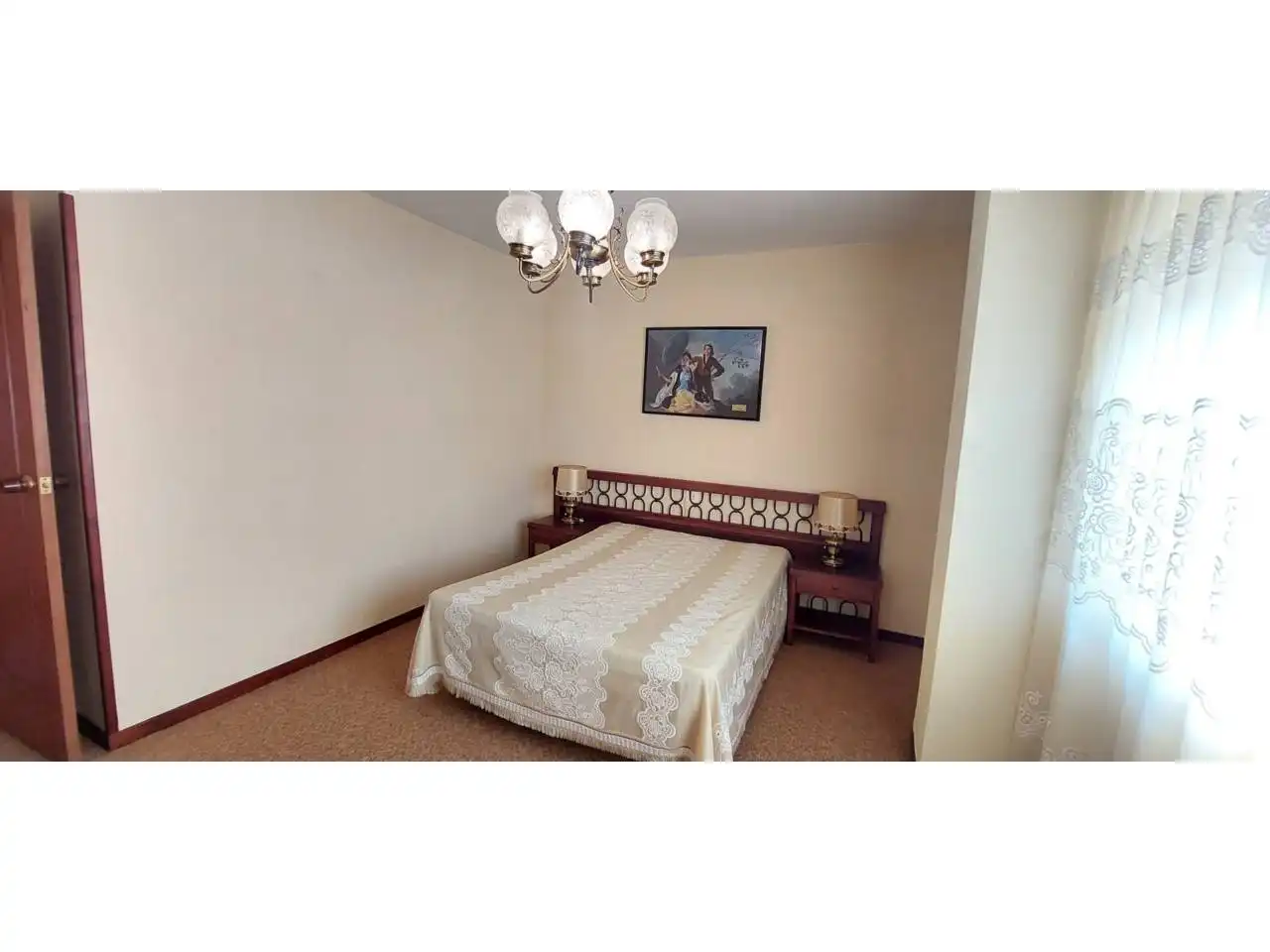 Habitación de Casa o chalet en venta en Almanza con Jardín privado, Terraza y Amueblado
