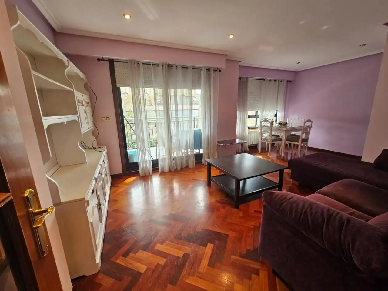 Living room of Flat for rent in Ourense Capital   with Heating, Parquet flooring and Furnished