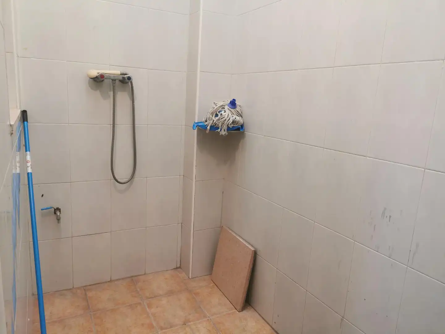 Badezimmer von Geschaftsraum zum Verkauf in Elche / Elx