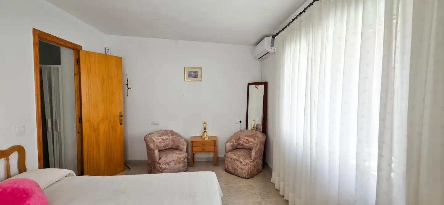 Schlafzimmer von Einfamilien-Reihenhaus zur Miete in Santa Pola mit Klimaanlage, Terrasse und Möbliert