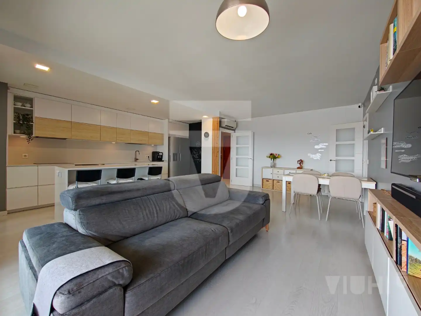 Sala de estar de Piso en venta en Montgat con Aire acondicionado, Calefacción y Parquet