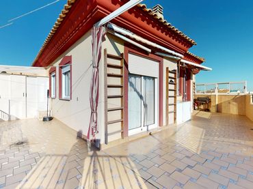 Penthouse mit Aufzug zum Verkauf in Avenida de los Villenas