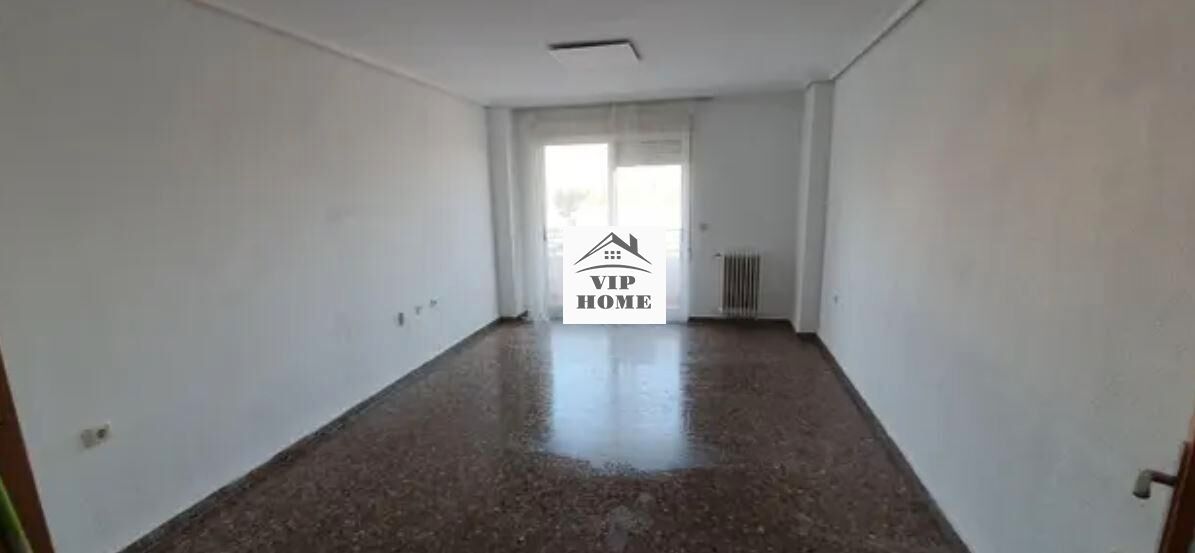 Sala de estar de Piso en venta en  Albacete Capital con Calefacción y Balcón