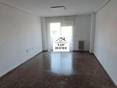Sala d'estar de Pis en venda en  Albacete Capital amb Calefacció i Balcó