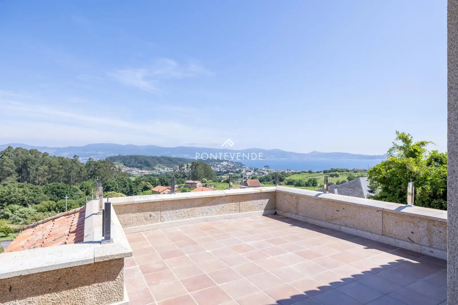 Terrace of Houses for sale in Sanxenxo  with Private garden, Parquet flooring and Terrace