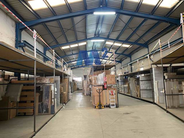 Nave industrial en Venta en Parque Cataluña